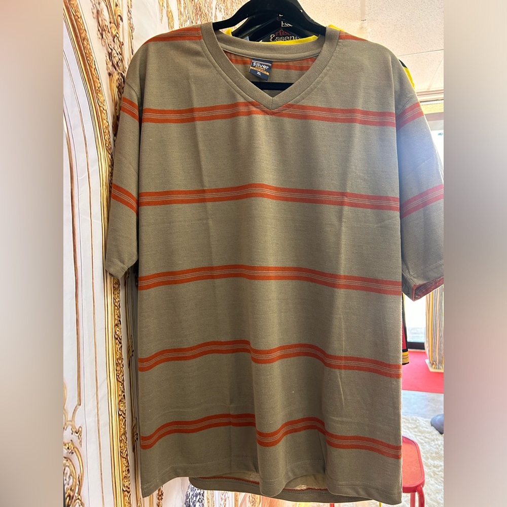 Men’s striped polo tee